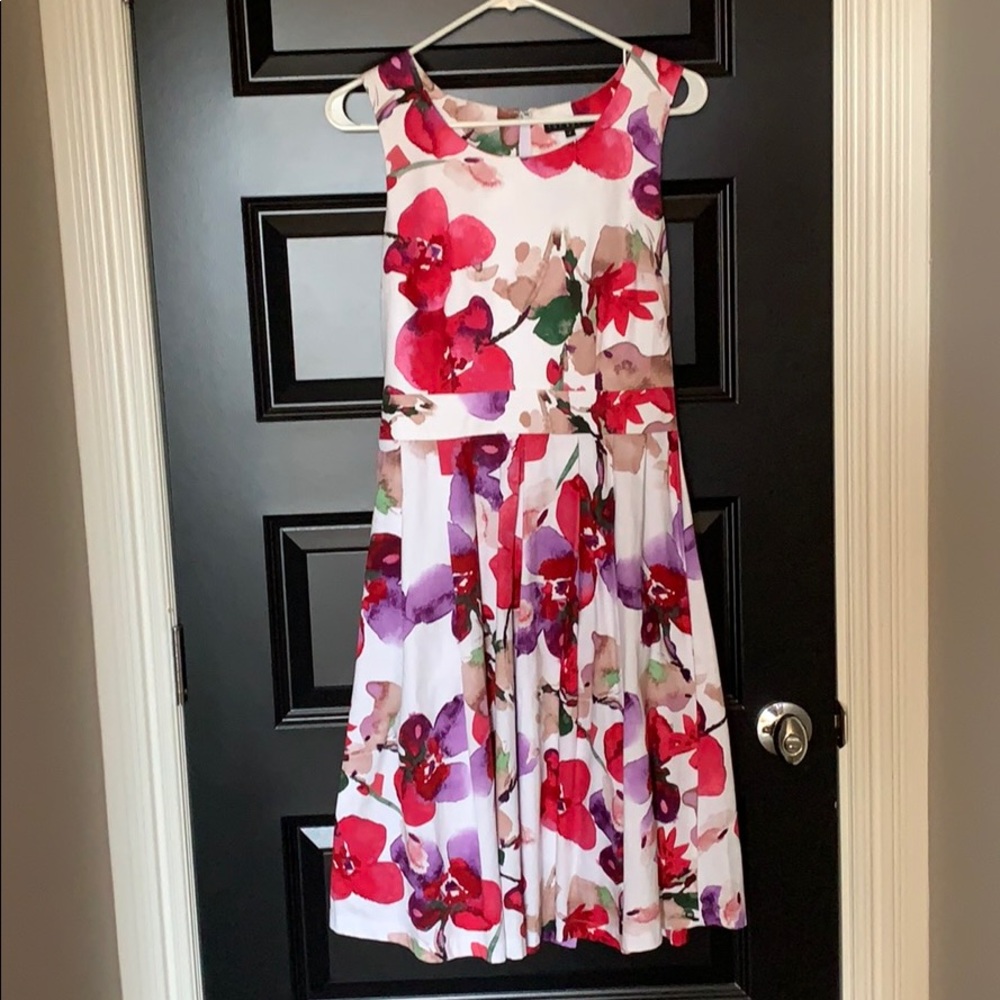 Floral Dress size small
